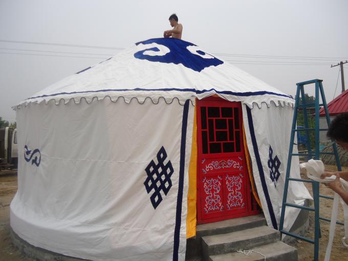 Toit en bambou adapté aux besoins du client de Polonais de tente de Yurt de mongolian avec 12 - 52 mètres carrés